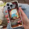 Kat - Blauwe zee - Roze bloemen Hoesje iPhone 16 Pro Max met koord klein -sfeer3