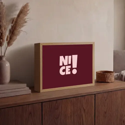 Nice - Uitroepteken - Rood Light Box met batterij (Wandlamp) middel -sfeer2