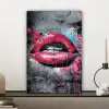 Lippen - Felroze - Graffiti - Verfstrepen canvas 2cm klein -sfeer6