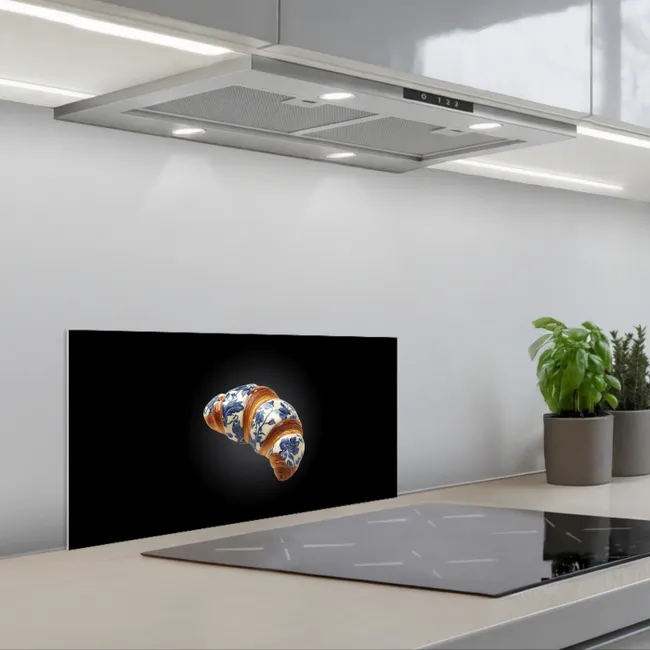 Croissant - Bloemenpatroon - Delftsblauw keuken achterwand spatscherm klein -3d_schuin