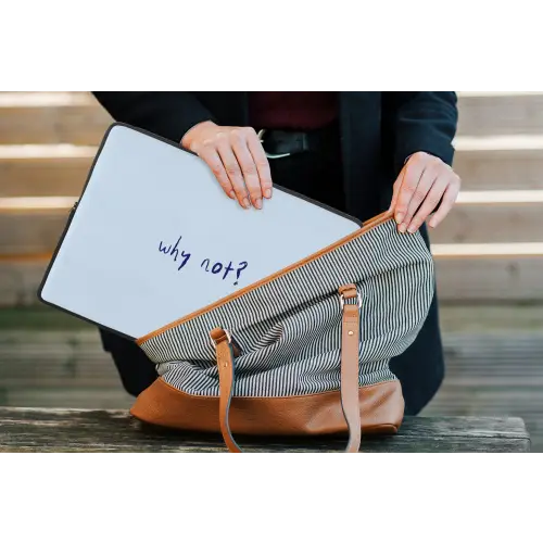 Why not - Blauw - Donker blauw - Quote laptophoes neopreen klein -tas