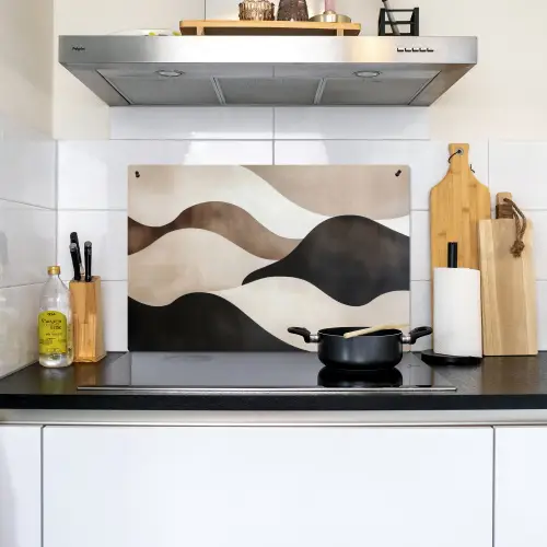 Golven - Abstract - Beige Inductie beschemer met haakjes klein -sfeer2