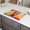 Vrouwengezicht - Krantenpapier - Abstract - Roze Inductie beschermer vinyl 3mm klein -sfeer8