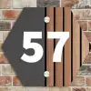 Hout en antraciet - Traditioneel Naambord Hexagon klein -sfeer2