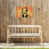 Retro - Vrouw - Koptelefoon - Oranje Tuinposter op houten frame 2 cm dik klein -sfeer4