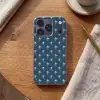 Palmboom patroon - Blauw - Beige - Zomer Telefoonhoesje iPhone 17 Pro klein -sfeer1