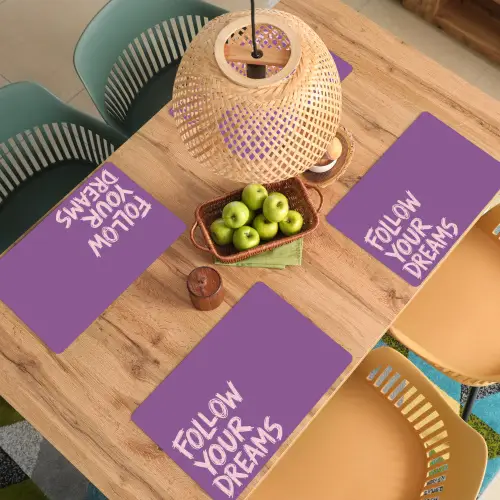 Follow your dreams - Paars - Penseeltextuur Placemat vinyl groot -zzsfeer5_Kitchenyeah-website