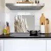 Pluimen - Beige - Minimalistisch Inductie beschemer met haakjes middel -sfeer2
