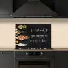 Ik gooi dingen in de pan en duim - Keuken - Quotes - Spreuken - Humor keuken achterwand spatscherm klein -sfeer1