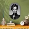 Vrouw - Lolly - Zwart Wandcirkel Ovaal Forex klein -sfeer2