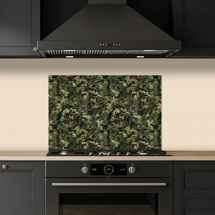 Bladeren - Takken - Camouflage - Groen keuken achterwand spatscherm klein 900 -sfeer1
