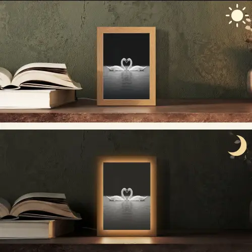 Zwanen - Hart - Zwart - Wit Light Box met kabel (Tafellamp) klein -sfeer3