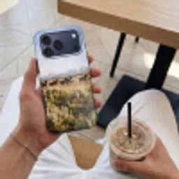 Paarden - Kudde - Bergen - Vrijheid - Wild Toughcase MagSafe Apple iPhone 17 Pro Max klein -Sfeer1M