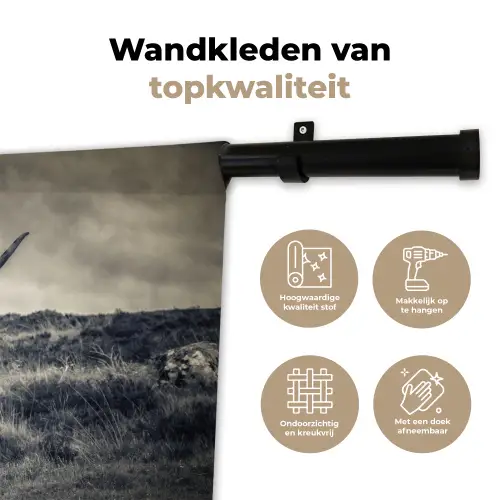 Schotse hooglander - Dieren - Wolken - Koe - Natuur Wandkleed katoen klein -sfeer2