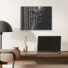 Wijnfles - Glas - Handen - Raam PET vilt klein -sfeer5