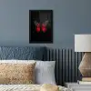 Vlinder - Rood - Contrast fotolijst zwart zonder passe partout klein -sfeer3