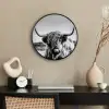 Koe - Schotse hooglander - Zwart - Wit - Dier - Natuur - Wild Fotolijst rond zonder passe partout klein -sfeer1
