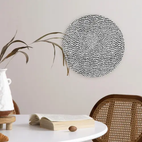 Zwart - Stippen - Wit Wandcirkel plexiglas klein 852 -sfeer4