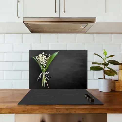 Lelietjes van dalen - Bloemen - Strik keuken achterwand spatscherm klein -sfeer2