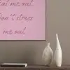 Eat me out don't stress me out - Roze - Handgeschreven PET vilt klein -sfeer6_closeup