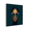 Vrouw - Vlinder - Bril - Blauw - Modern - Portret aluminium wit klein -3d