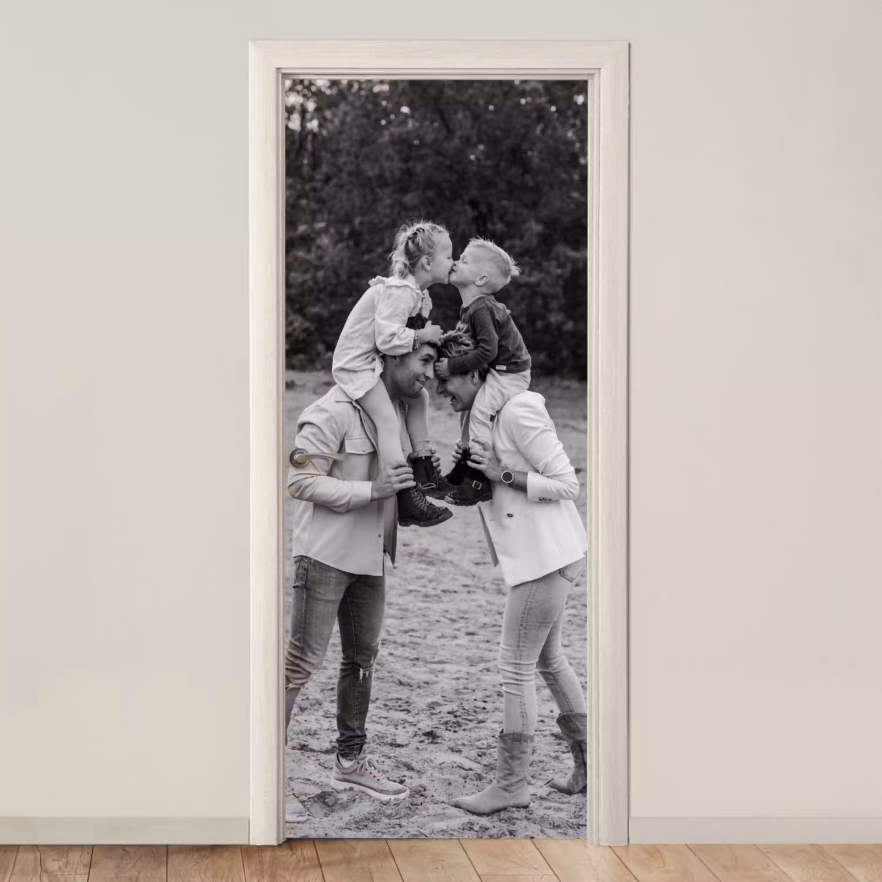 foto op deursticker gezin zwart wit