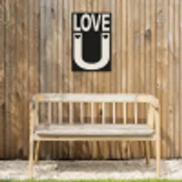 Love - Zwart - Minimalistisch Tuinposter op houten frame 2 cm dik klein -sfeer4