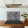 Spat - Stippen - Zwart - Wit keuken achterwand spatscherm klein 900 -sfeer2