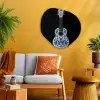 Ukelele - Delfts - Blauw - Muziek Wandcirkel Organisch Aluminium middel -sfeer4