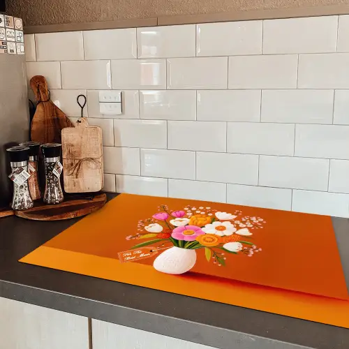 Vaas - Bloemen - Oranje Inductie beschermer vinyl 3mm klein -sfeer3