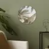 Gebouw - Palmbomen - Beige - Zon Akoestische PET Vilt - Rond klein -sfeer2
