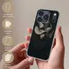 Zwarte - Hoed - Vrouw Telefoonhoesje iPhone 17 Pro klein -sfeer3_NL