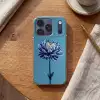 Bloem - Blauw - Bloemblaadjes - Streepjes Telefoonhoesje iPhone 17 Pro klein -sfeer1