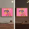 Giraf - Roze - Bril - Sjaal Light Box met batterij (Wandlamp) middel -sfeer3