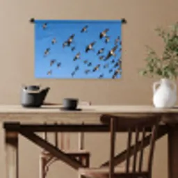 Zwaluwen - Vliegen - Blauw Wandkleed katoen klein -sfeer6