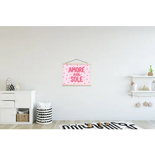 Amore vita sole - Roze - Hartjes textielposter latten blank klein -kinderkamer