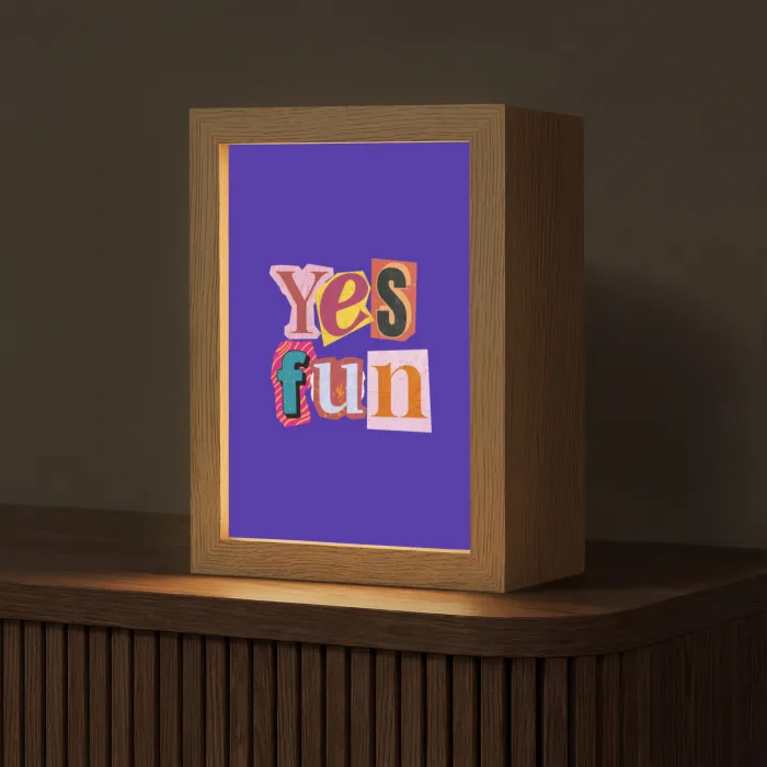 Yes fun - Kleurrijk - Collage-stijl Light Box met kabel (Tafellamp) klein -z3d_website