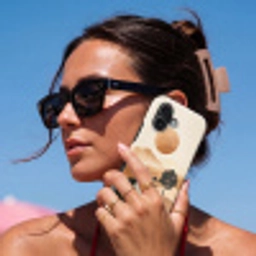 Zon - Heuvels - Boom - Abstract Toughcase MagSafe Apple iPhone 17 klein -Sfeer2V