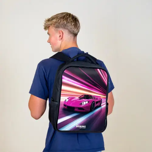 Roze raceauto flitst door neonlicht Rugzak - Zwart middel -sfeer8