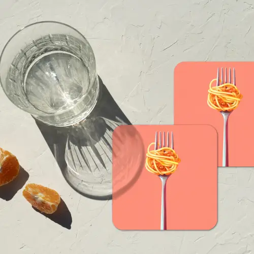Vork - Spaghetti - Artistiek - Roze onderzetter kurk middel -sfeer4
