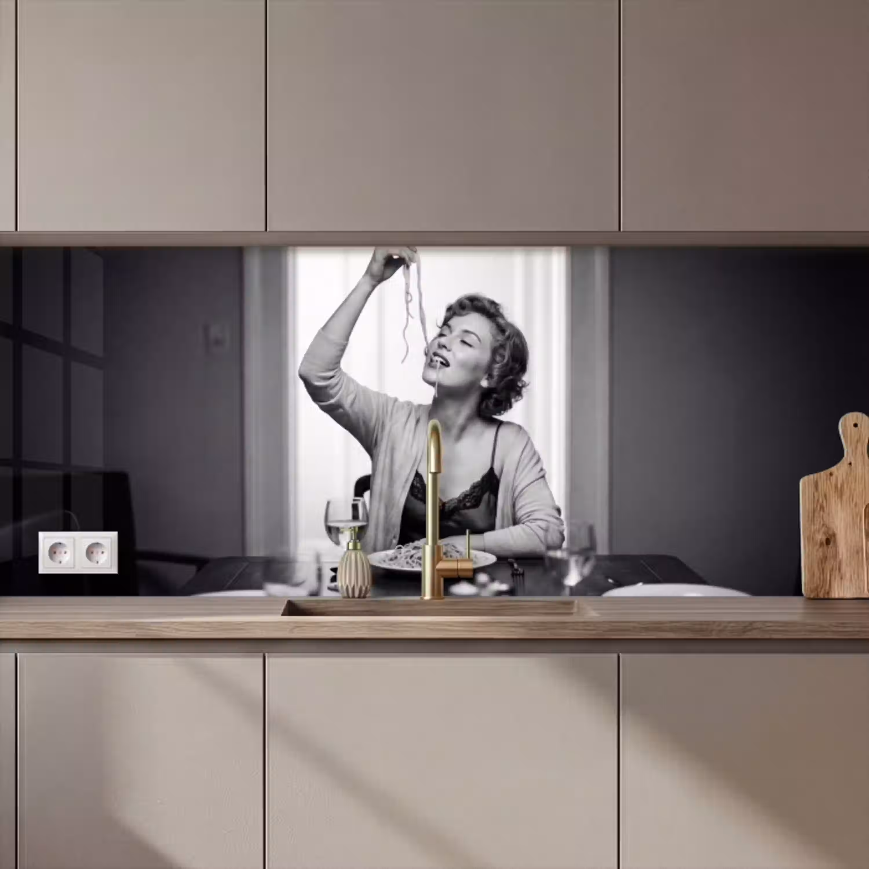 Vrouw - Spaghetti - Zwart - Wit keuken achterwand 2 middel zz_3dshopping
