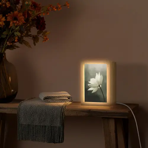Wit - Lotus - Donker - Bloem Light Box met kabel (Tafellamp) klein -sfeer4