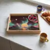 Planeten - Neon - Berglandschap - Zon Dienblad Rechthoek middel -sfeer2