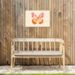Oranje - Vlinder - Minimalistisch Tuinposter op houten frame 2 cm dik klein -sfeer4