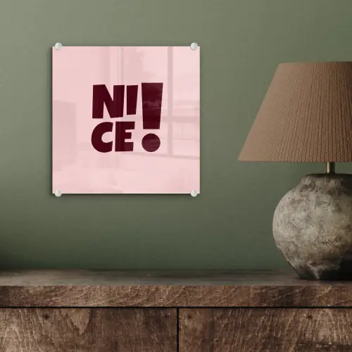 Nice - Uitroepteken - Roze plexiglas 5mm klein -sfeer3