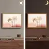 Palmbomen - Heuvels - Minimalistisch - Zachtroze Light Box met batterij (Wandlamp) middel -sfeer3