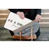 Pa & Moeke - Lettercollage laptophoes neopreen klein -tas