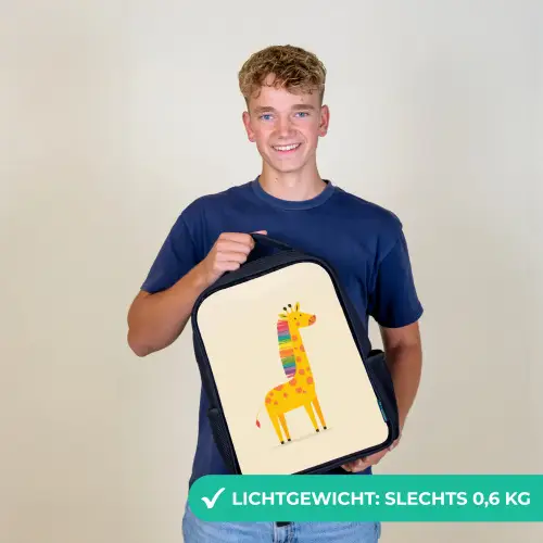 Giraffe - Regenboogmanen - Beige Rugzak - Zwart middel -sfeer7_NL
