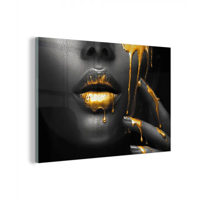 Glas schilderij - Vrouw - Zwart - Goud - Gezicht - Lippen