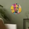 Vrouwengezicht - Krantenpapier - Abstract - Roze Akoestische PET Vilt - Rond klein -sfeer2